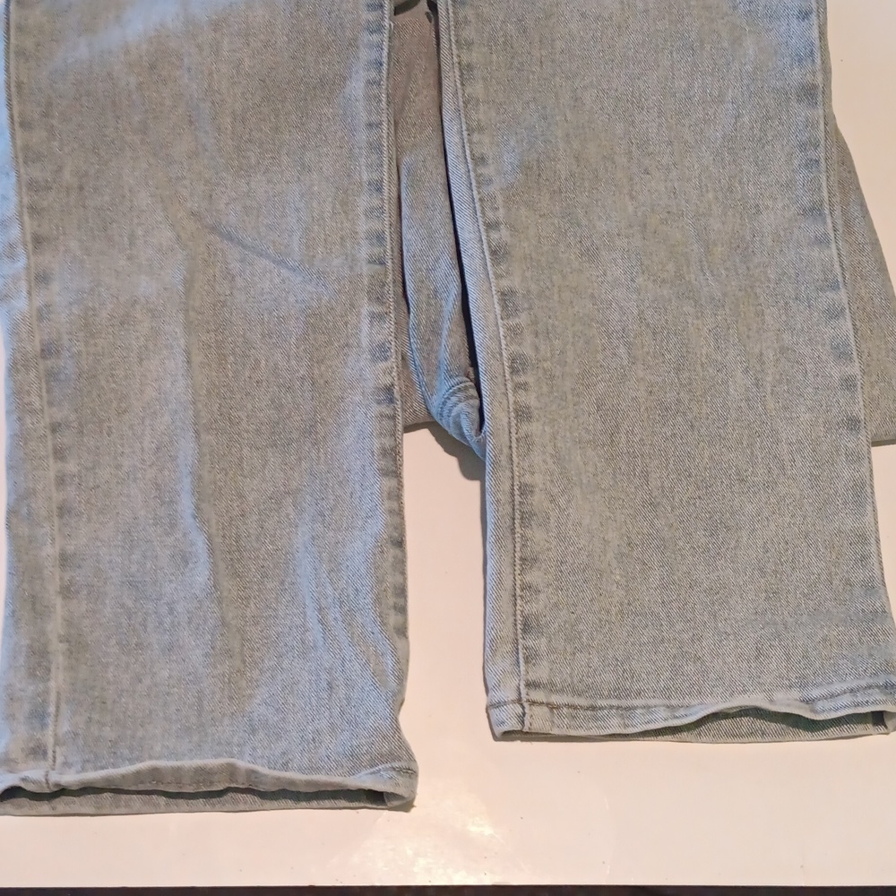 Jeans - Picture 2 of 4